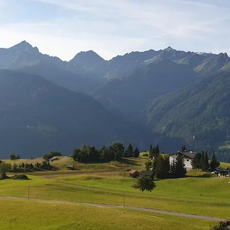 ホテル Montana